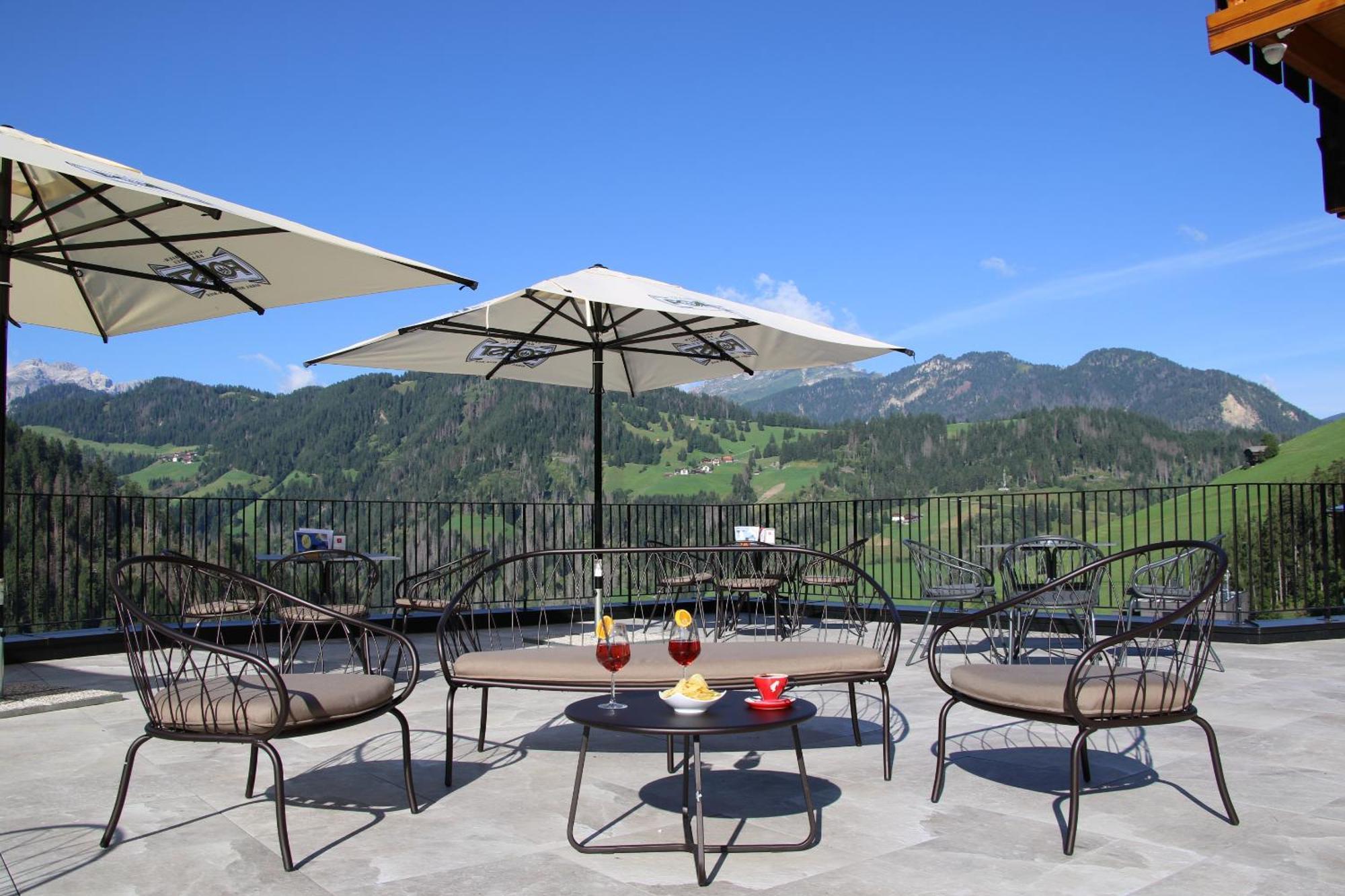 Hotel Alpenrose Dolomites La Valle Exterior foto